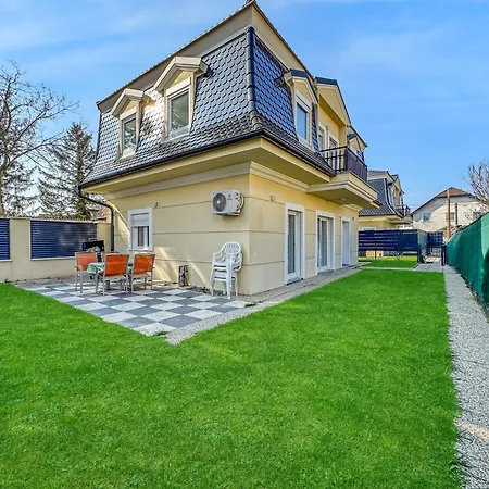 Luxurious Villa In A Quiet Area In Vienna Exterior photo