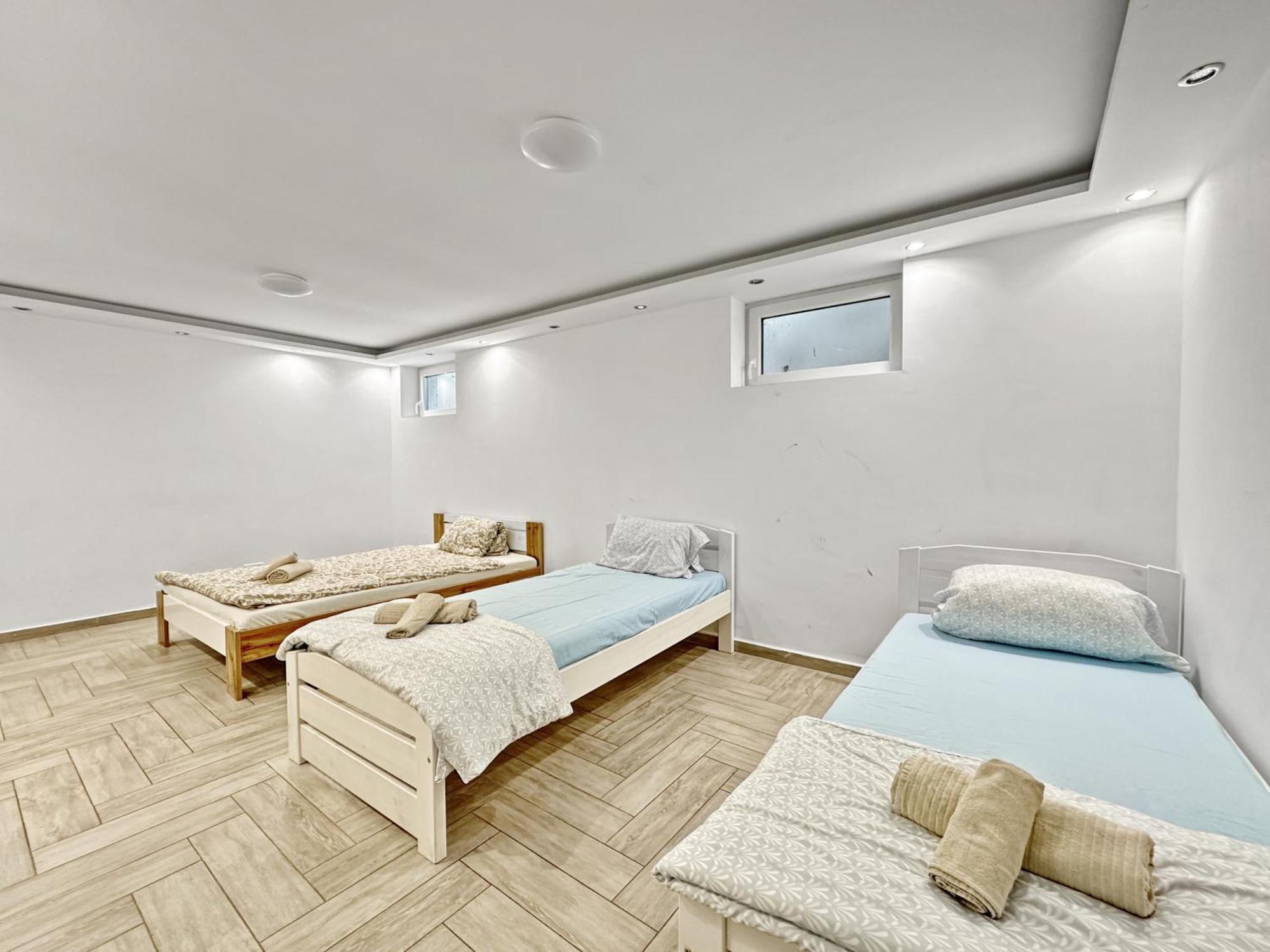 Luxurious In A Quiet Area In Villa *